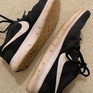 Nike Free Runs